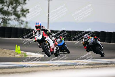 media/Apr-18-2025-TrackDaz (Fri) [[45f5874c44]]/B Group/Session 4 (Turn 6 - Outside)/